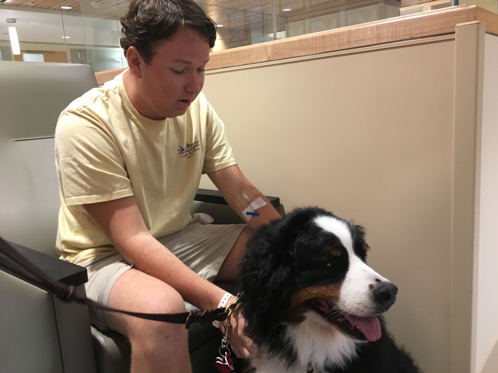 MUSC pet therapy